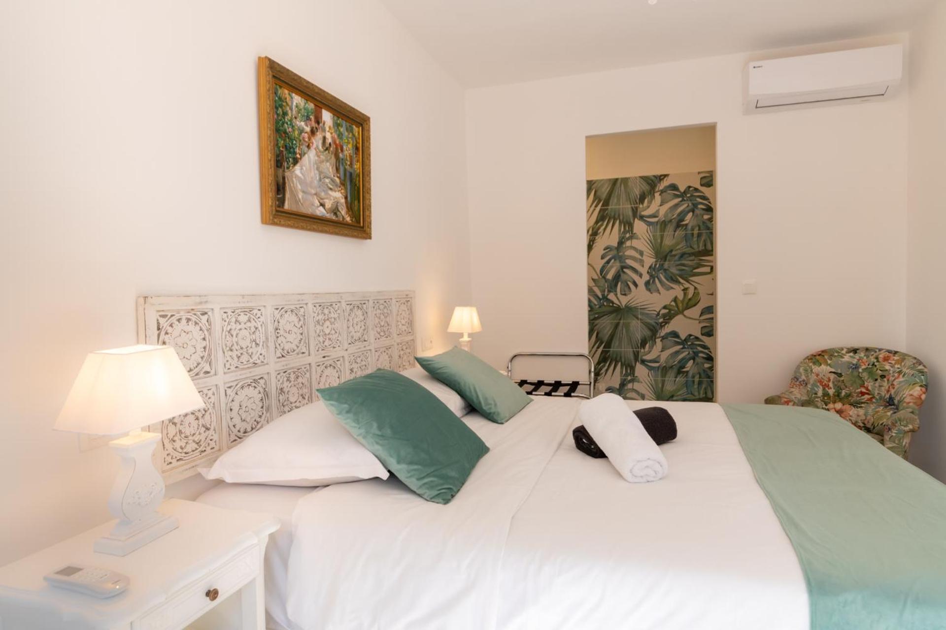 Appartement Bien d'exception en face du Palais des Papes à Avignon Extérieur photo